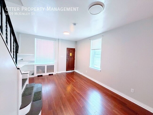 Building Photo - 4609 McKinley St