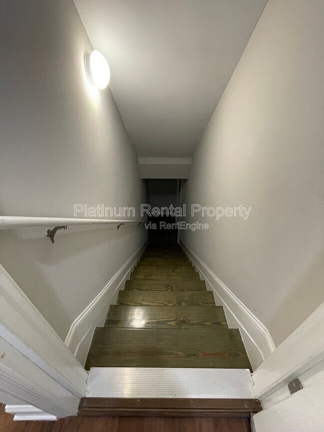 Building Photo - 600 Belton Ct