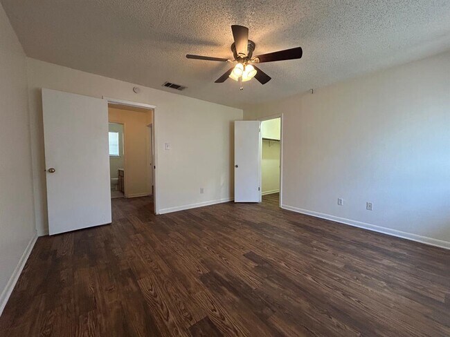 Building Photo - 2311 Whitlow Cove