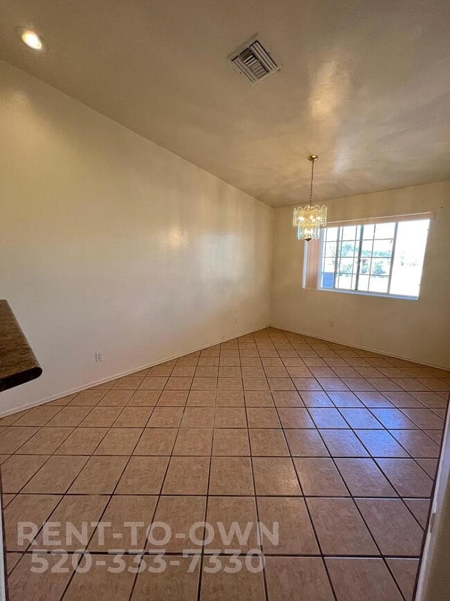 Building Photo - 1173 Calle Chaparral