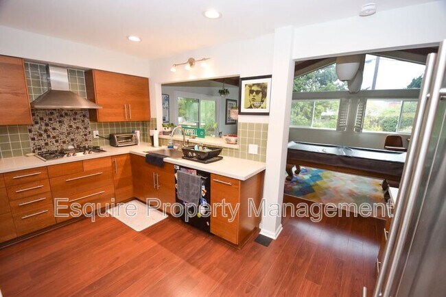 Building Photo - 4355 Whittier Ct