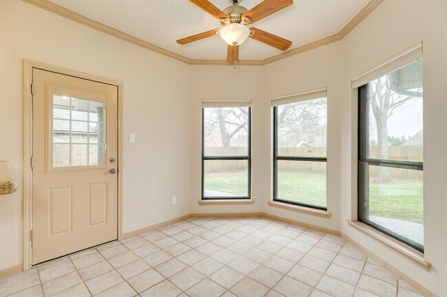 Building Photo - 112 Portulaca St