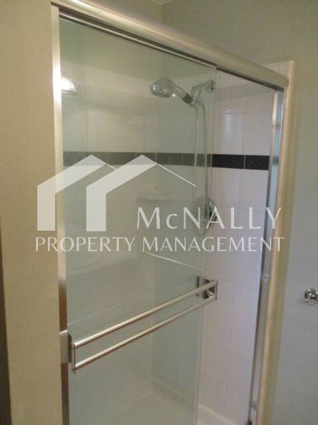 Building Photo - 3 bedroom Craftsman Home near Narrows & Uptown