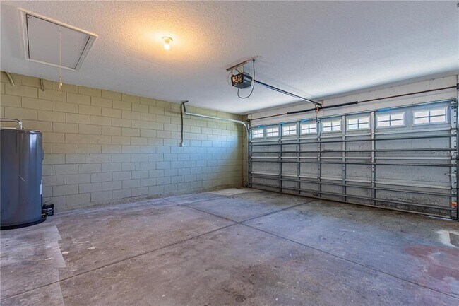 Building Photo - 14637 Tanja King Blvd