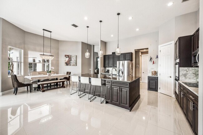 Building Photo - 11710 Paradise Cove Ln