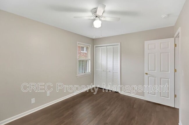 Building Photo - 700 Cluster Pines Rd