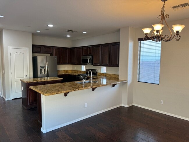 Building Photo - This is a great home located in Seville