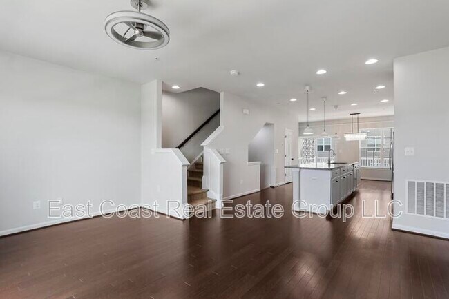 Building Photo - 5957 Whelan Ln