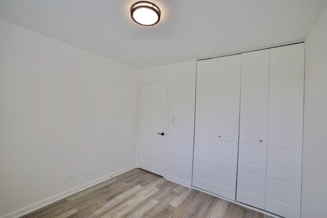 Building Photo - 1483 Cornell Ct