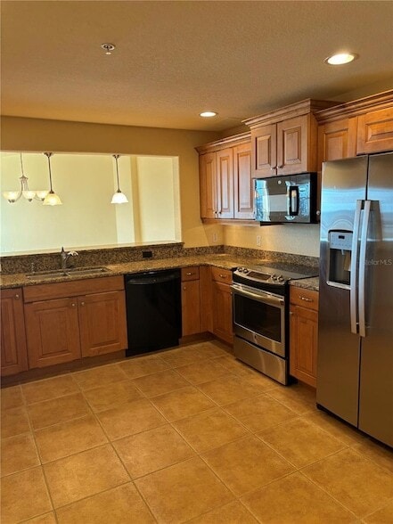 Building Photo - 501 Haben Blvd