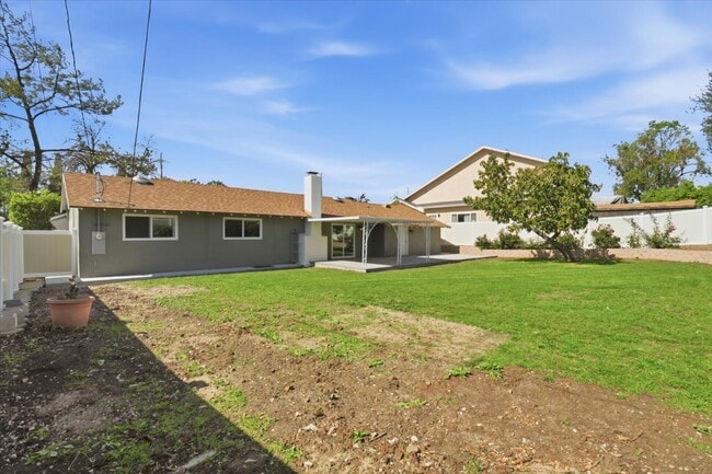 Building Photo - 2986 Calle Quebracho