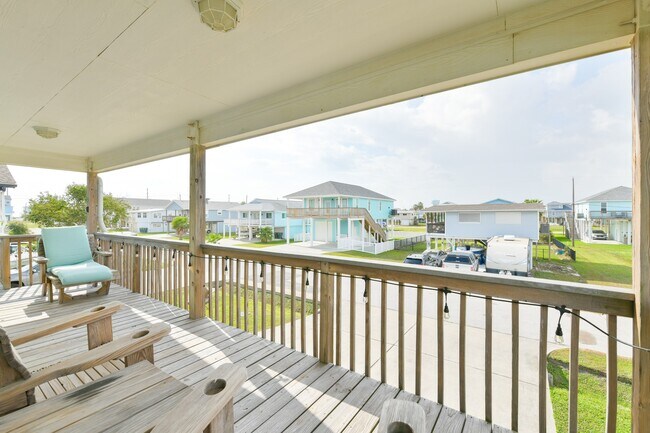 Building Photo - 4131 Jackson Dr
