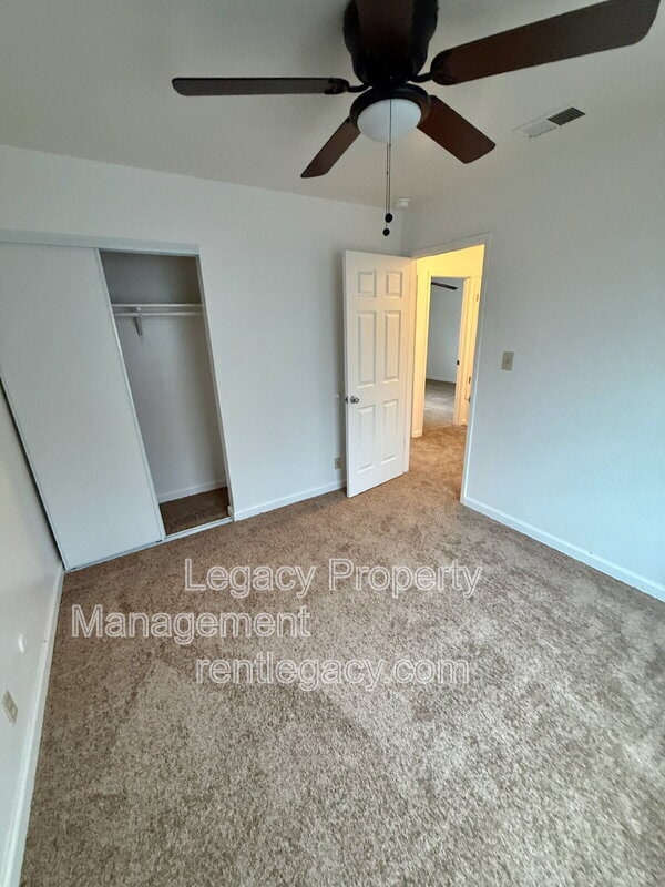 Building Photo - 1427 Bel Air Dr