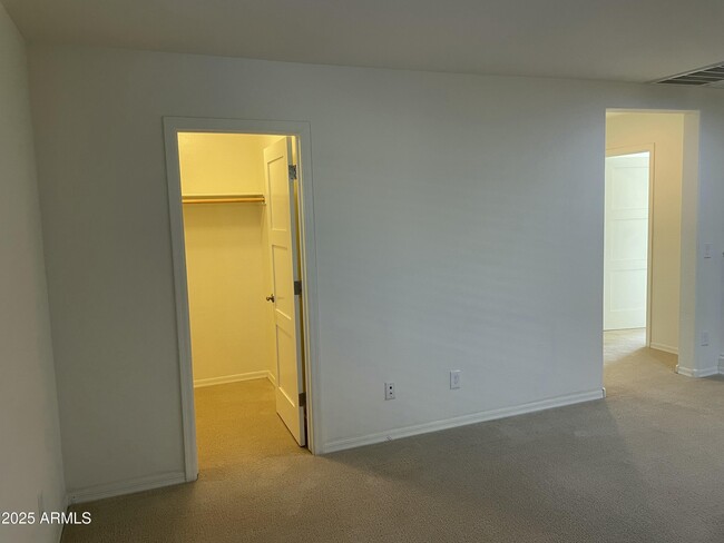 Building Photo - 1657 N 212th Dr