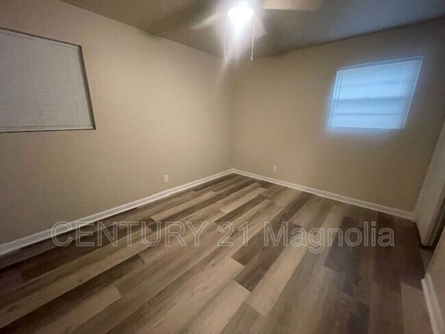 Building Photo - 504 Merrymonth Drive