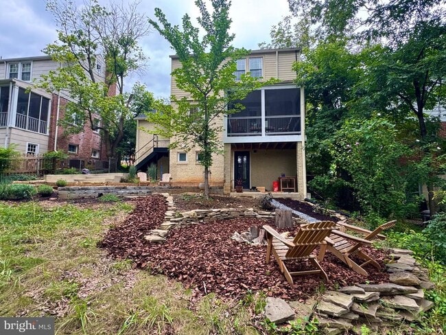 Building Photo - 6017 Inwood St