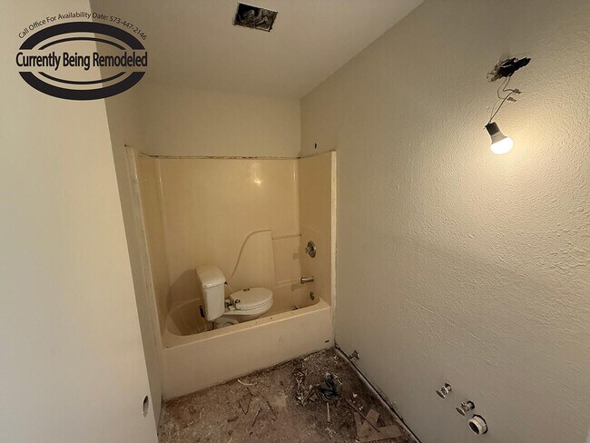 Building Photo - 1709 Hanover Blvd