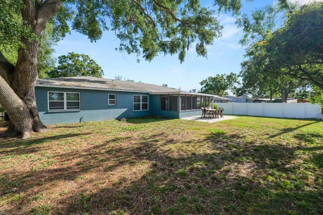 Building Photo - 3 Bed 2 Bath South Lakeland Home for Rent