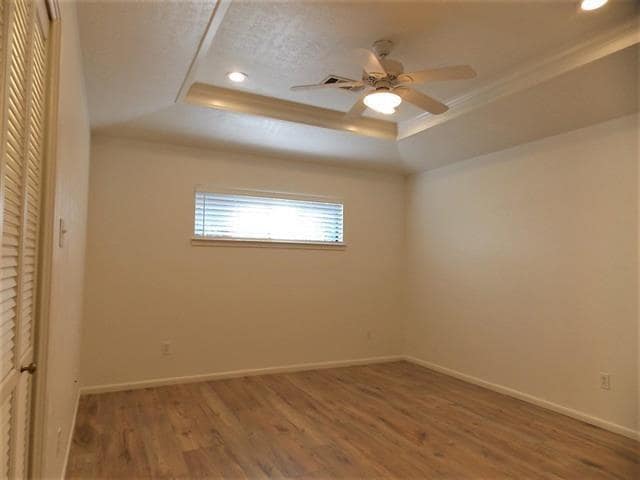 Building Photo - 5691 Calder Ave
