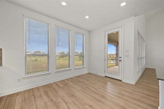 Building Photo - 4802 Albany Shores Ln