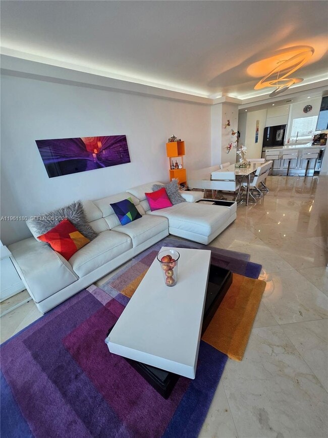 Building Photo - 601 NE 36th St