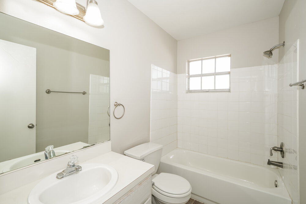 Building Photo - 5105 Chamber Ct