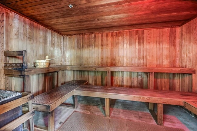 Building Photo - 92 SW 3rd St