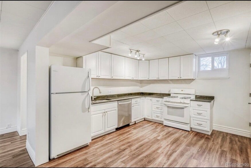 Building Photo - 5230 Zuni St