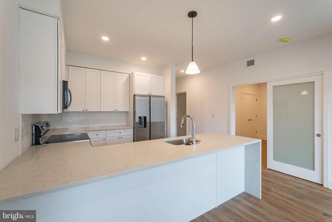 Building Photo - 2101 Washington Ave