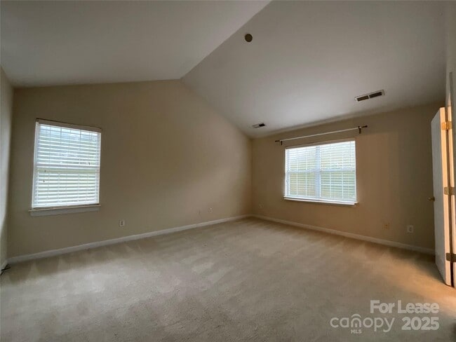 Building Photo - 10411 Rougemont Ln