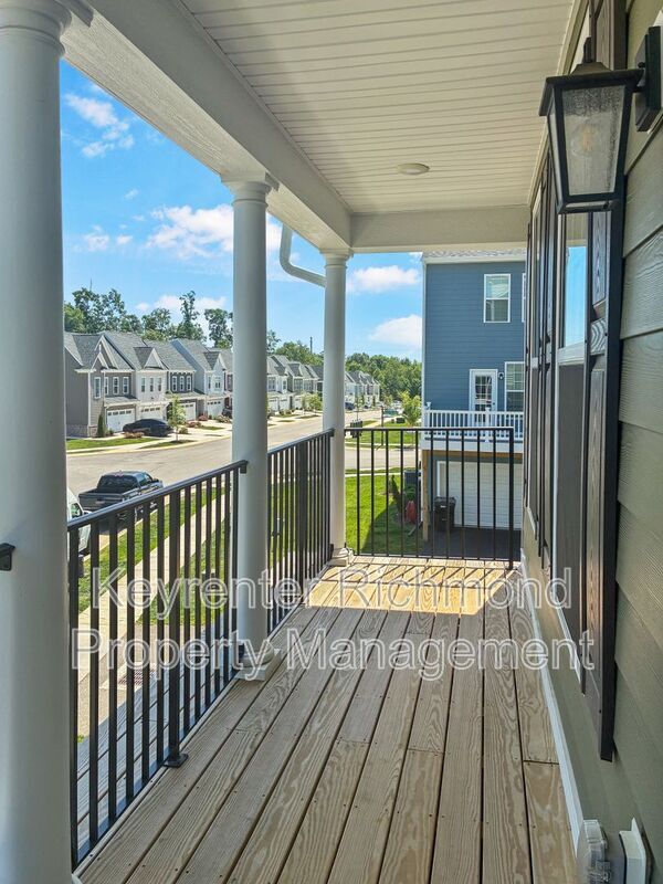 Building Photo - 13801 Randolph Pond Ln