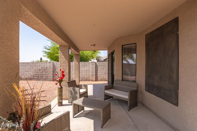 Building Photo - 8632 S 10th Ln
