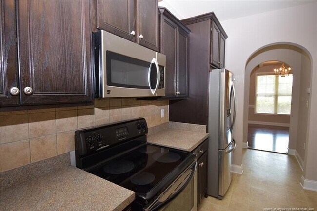 Building Photo - 148 S Prince Henry Way