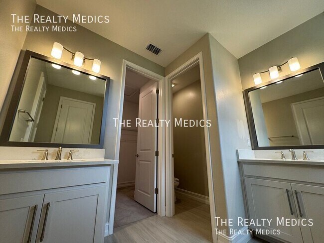 Building Photo - 4712 Lagona Ln