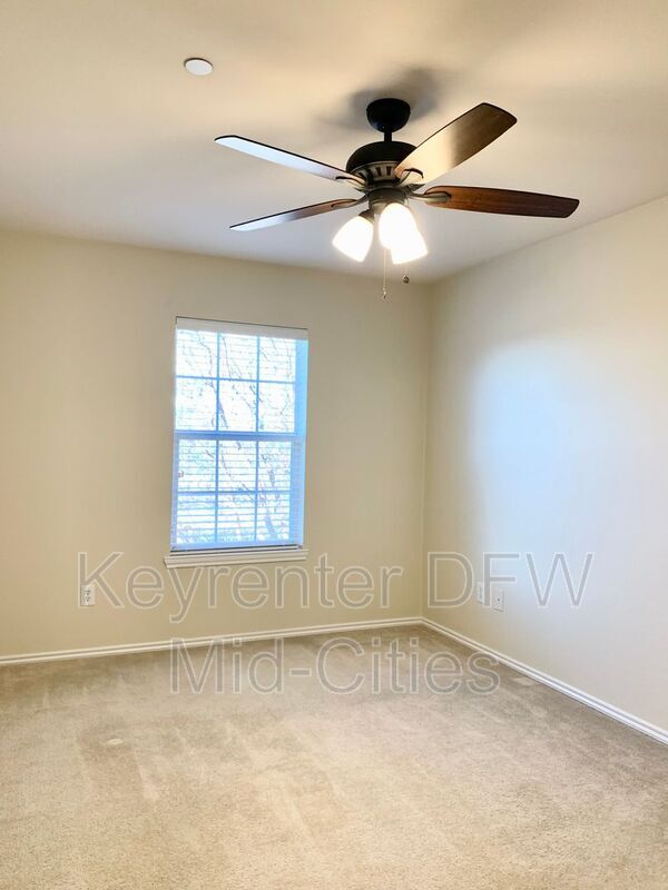 Building Photo - 2993 St Andrews Dr