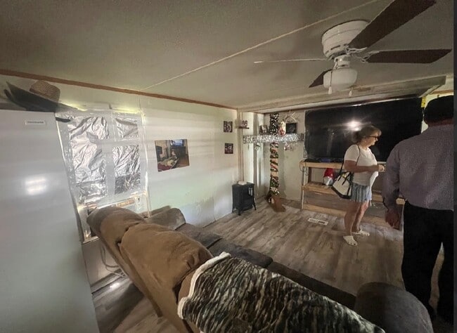 Building Photo - 216 Aztec Way