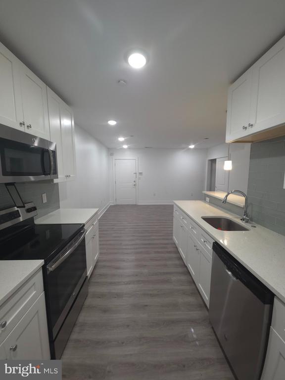 Building Photo - 3925 Haverford Ave