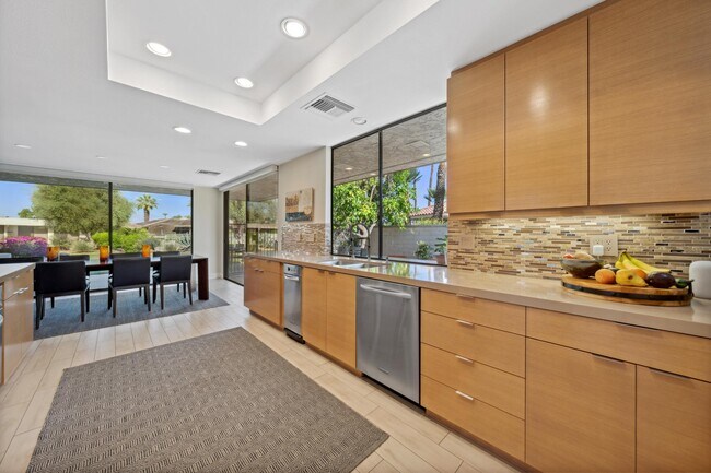 Building Photo - 78 Colgate Dr