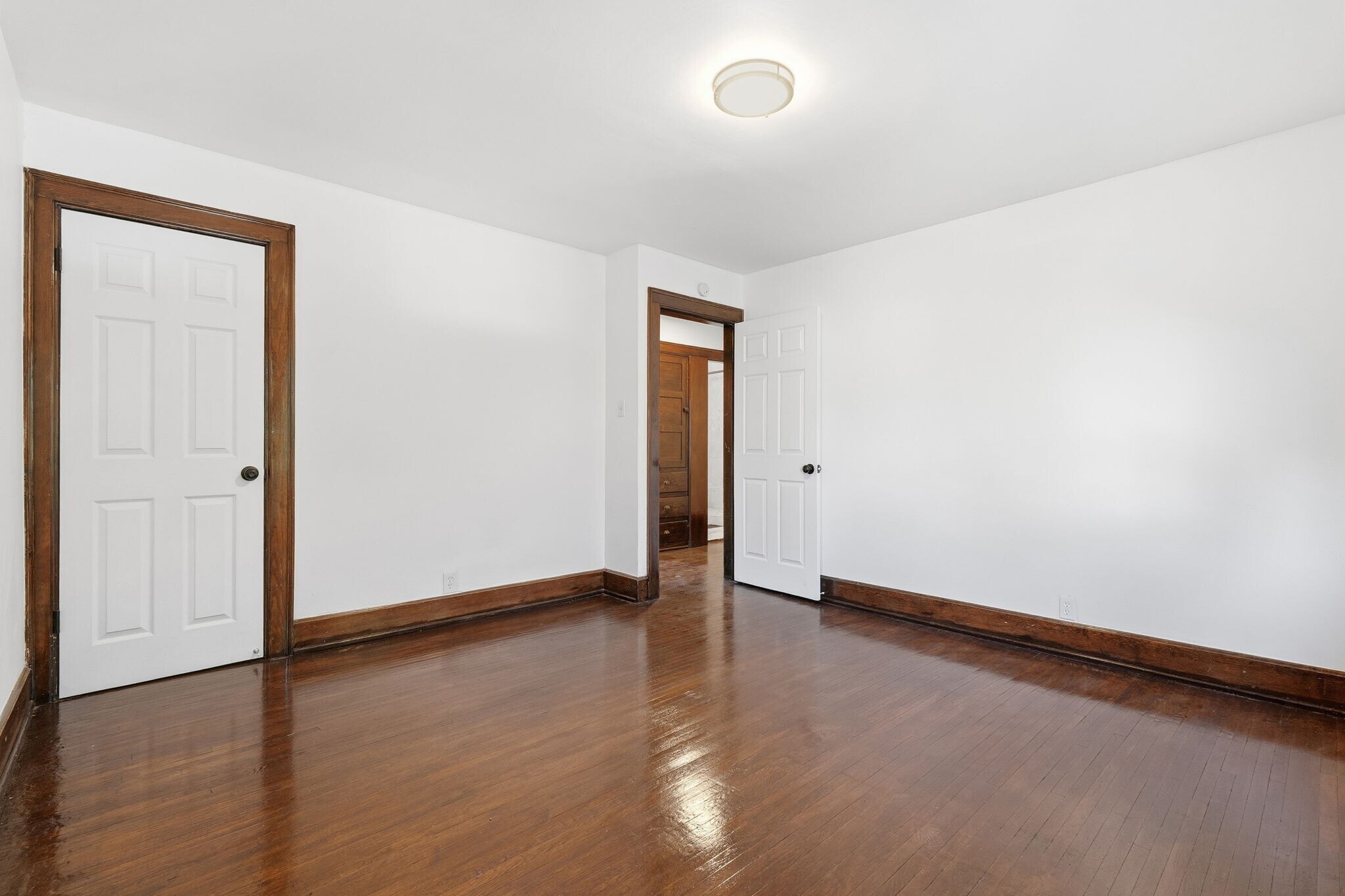 Building Photo - 904 Studer Ave