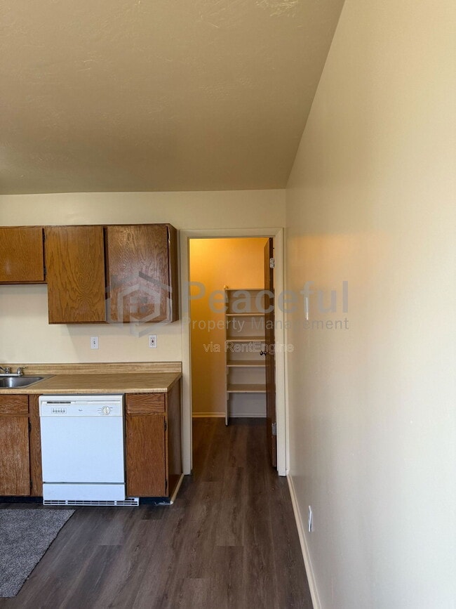 Building Photo - 4693 S Arlington Park Dr