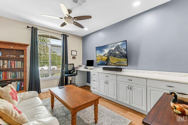 Building Photo - Brighton Estates Luxury 4-Bedroom Home with Pool, Office, Outdoor Kitchen & Paid Solar – Saves Ov...