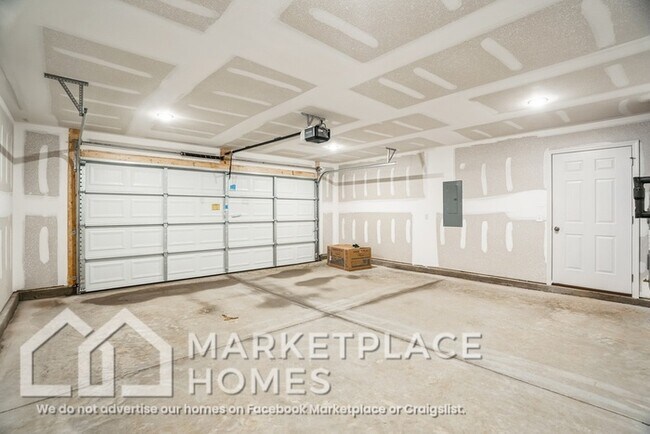 Building Photo - 3504 Marksbury Dr