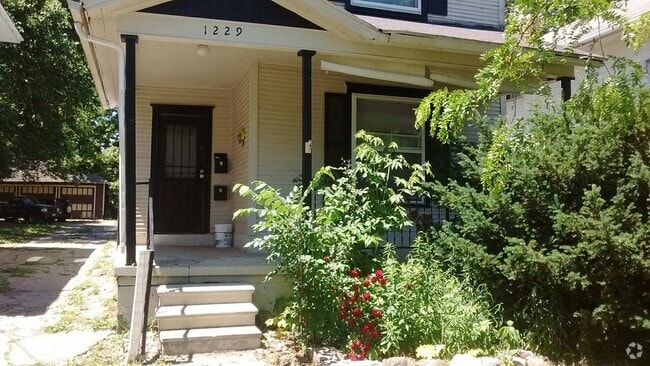Building Photo - 1229 N Capitol Ave