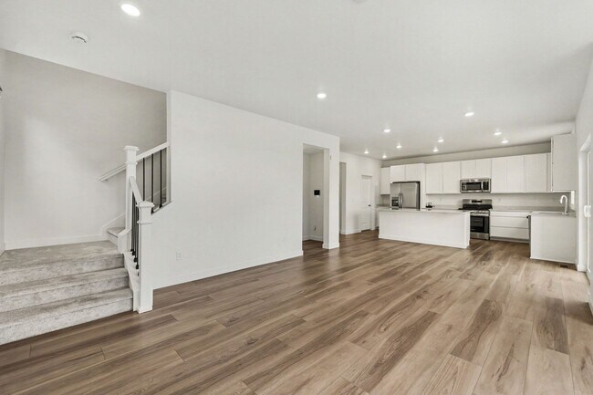 Building Photo - 5457 Inland Ave