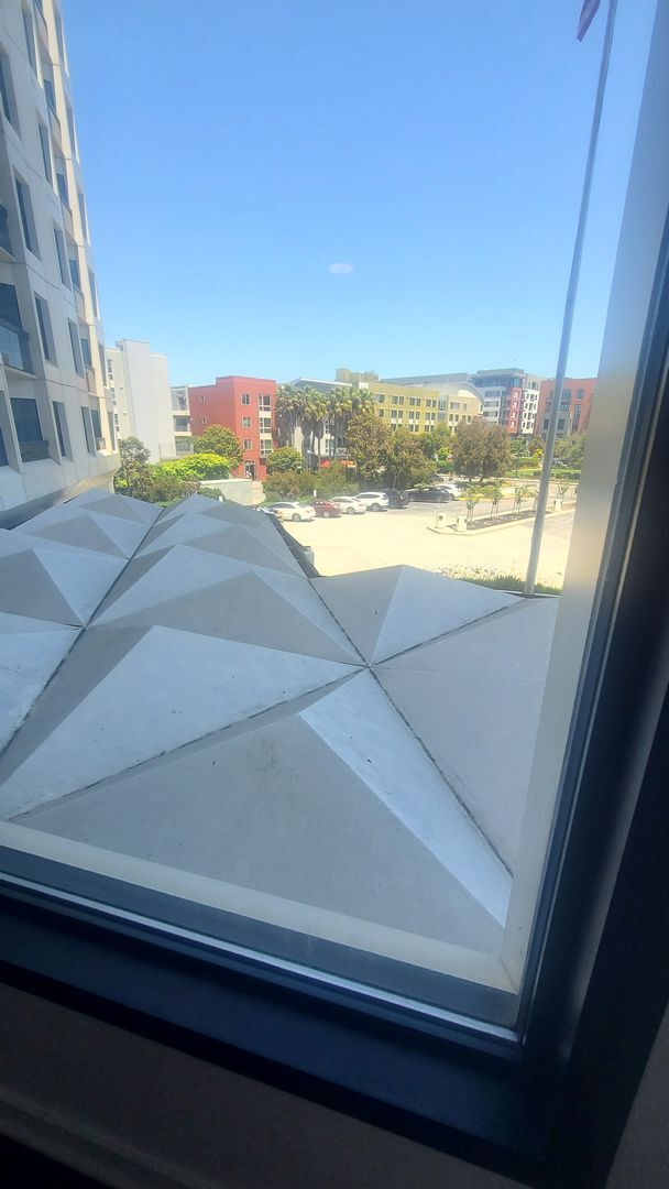 Building Photo - Unfurnished Move-In ready 1 Bedroom/ 1 Bat...