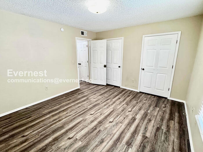 Building Photo - 6804 S 78th E Ave