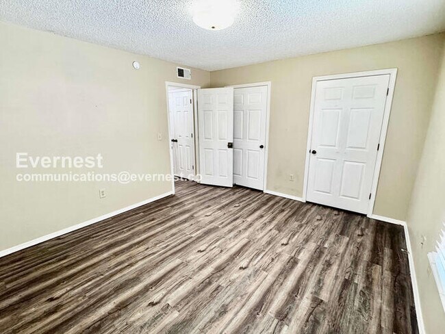 Building Photo - 6804 S 78th E Ave