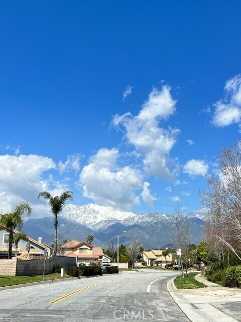 Building Photo - 14240 Plumas Ct