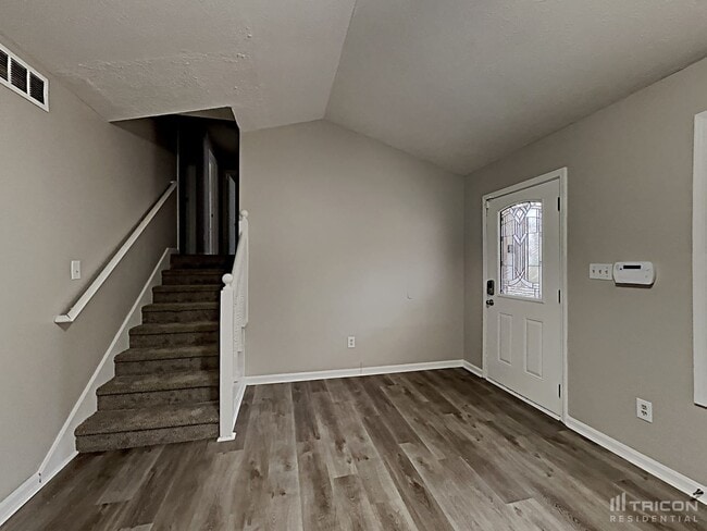 Building Photo - 476 Hale Haven Dr