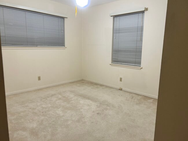 Building Photo - 7214 Sharpview Dr